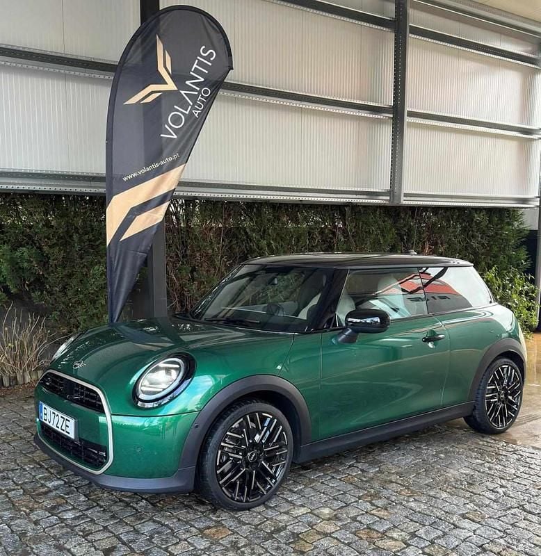 Verde Usado 2024 Mini Cooper Citadino | € 29.750 (Bom preço) - Imagem 1/4