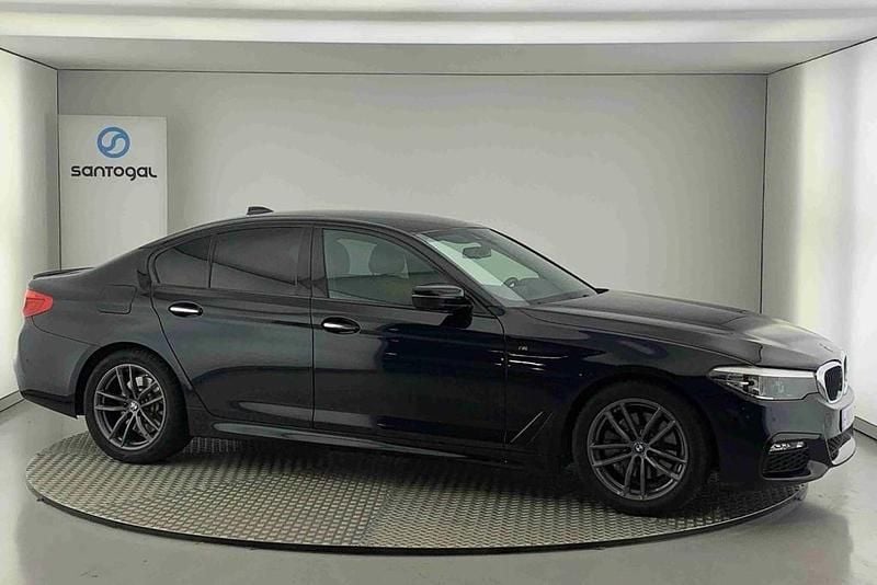 Preto Usado 2018 BMW 520 Shadowline Sedan | € 32.990 (Preço justo) - Imagem 1/4