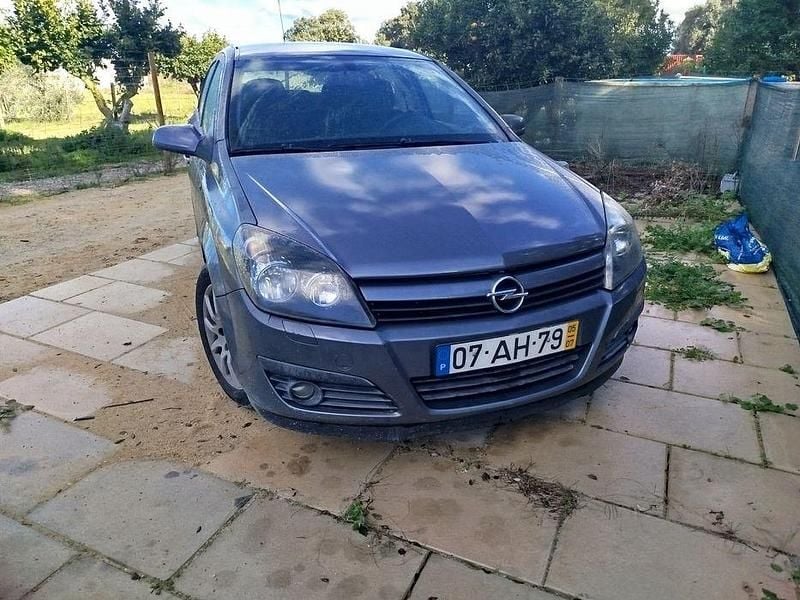 Usado 2005 Opel Astra Sedan | € 2.650 (Preço justo) - Imagem 1/4