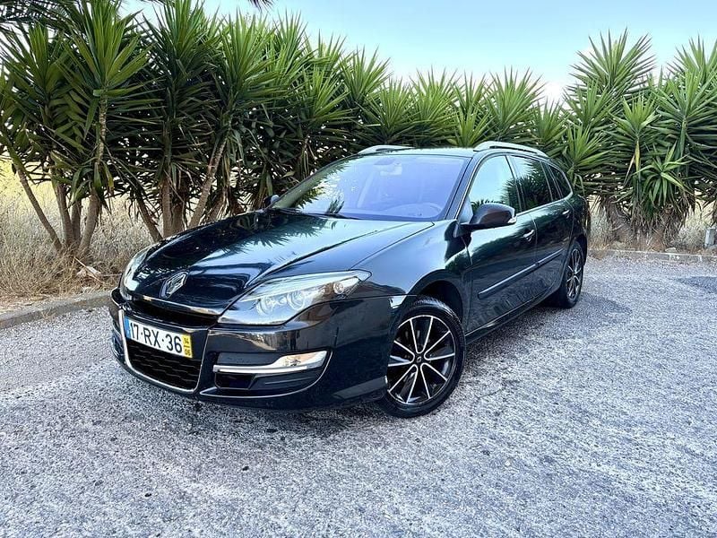 Usado 2014 Renault Laguna III Bose Edition Sedan | € 5.999 (Super Preço) - Imagem 1/4