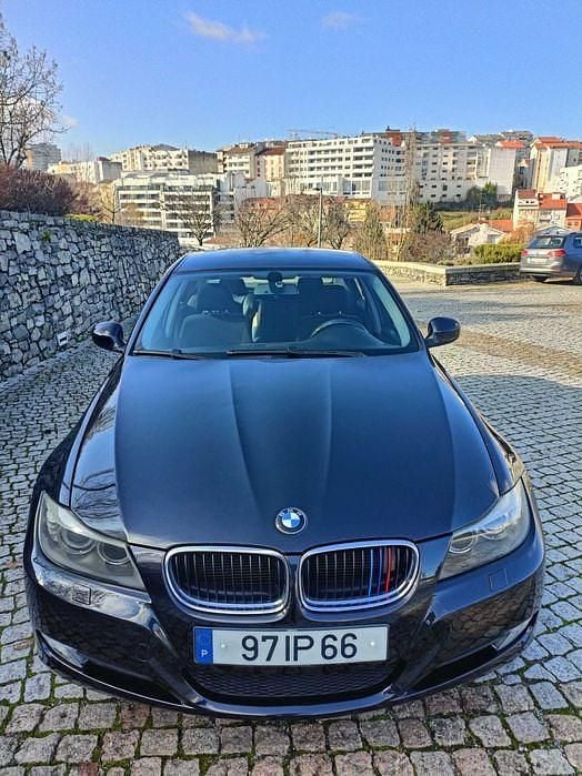 Usado 2010 BMW 320 Sedan | € 6.999 (Super Preço) - Imagem 1/4