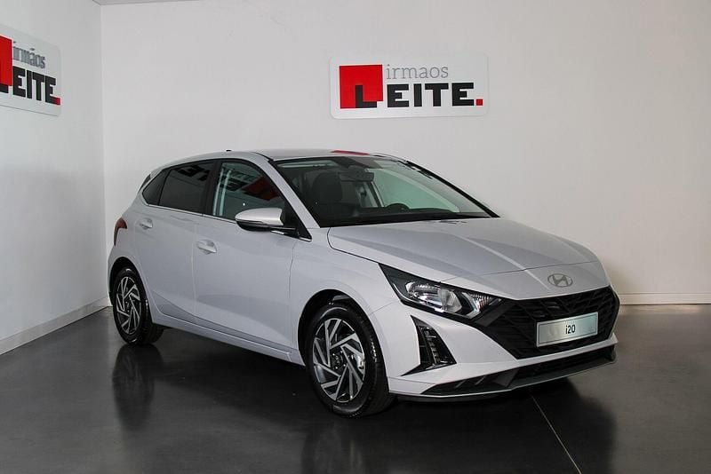 Cinza Novo 2024 Hyundai i20 Comfort | € 20.500 (Preço justo) - Imagem 1/4
