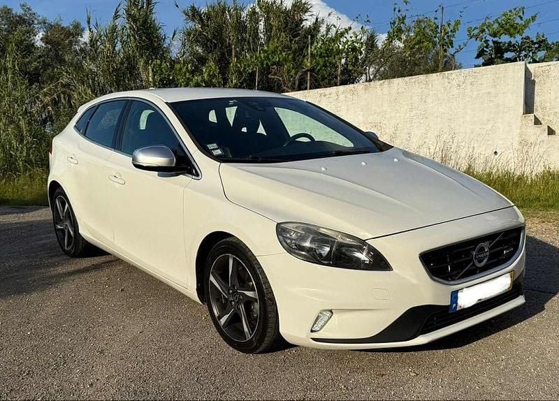 Usado 2014 Volvo V40 R-Design Carrinha | € 9.990 (Bom preço) - Imagem 1/4
