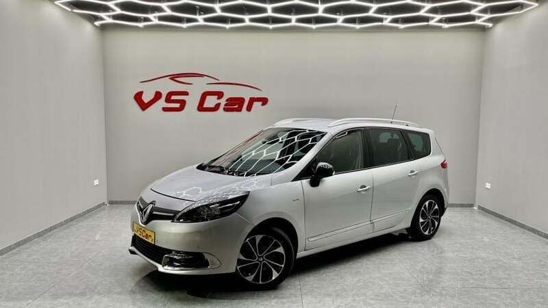 Cinzento Usado 2016 Renault Grand Scénic IV Monovolume | € 14.500 (Preço elevado) - Imagem 1/4