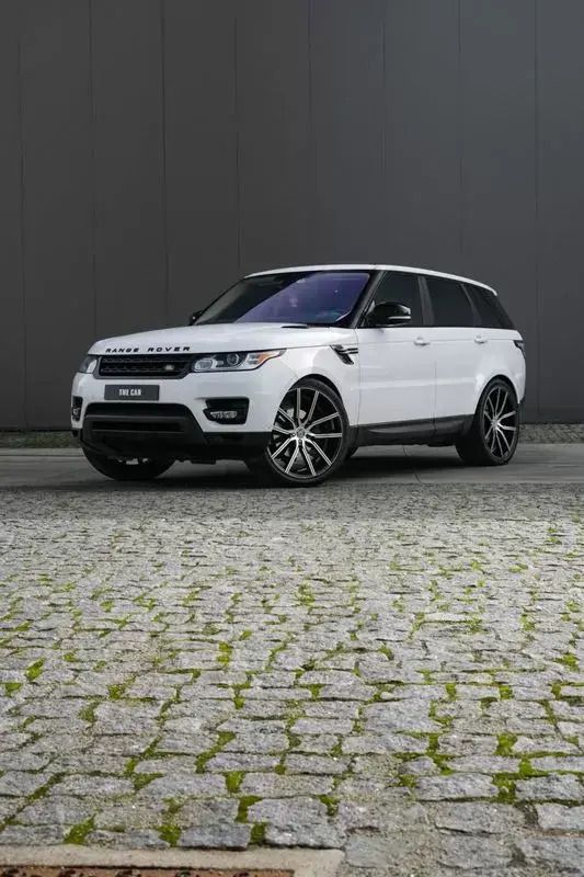 Branco Usado 2016 Land Rover Range Rover Sport HSE Dynamic SUV | € 42.000 (Preço justo) - Imagem 1/4