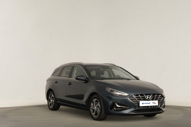 Azul Usado 2024 Hyundai i30 Style Carrinha | € 21.990 (Preço justo) - Imagem 1/4