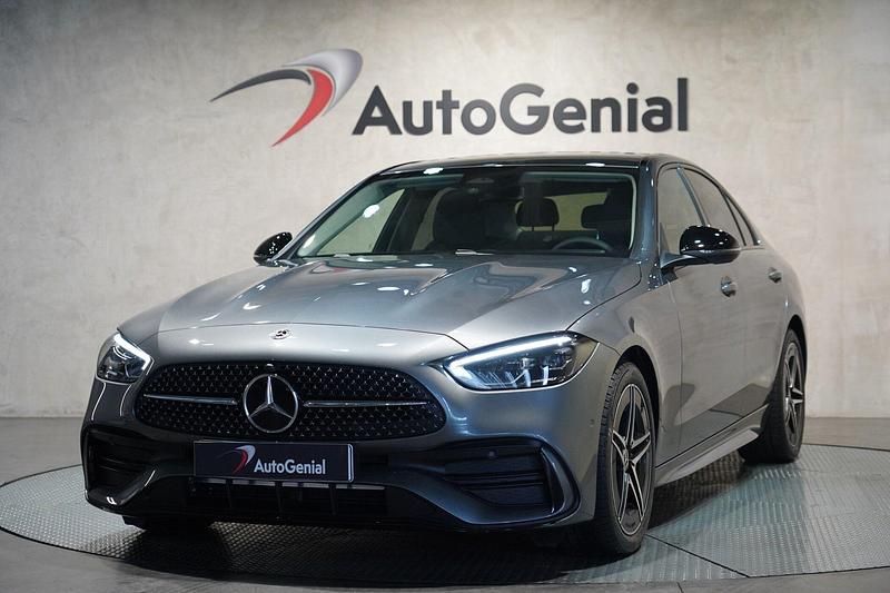Cinza Usado 2024 Mercedes C300 AMG line Sedan | € 59.990 (Caro) - Imagem 1/4
