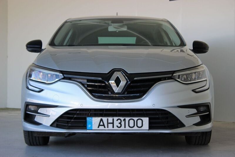 Cinza Usado 2021 Renault Mégane IV LIMITED | € 17.600 (Preço justo) - Imagem 1/4
