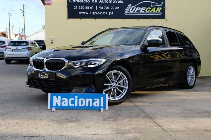 Preto Usado 2021 BMW 330 Carrinha | € 32.500 (Preço justo) - Imagem 1/4