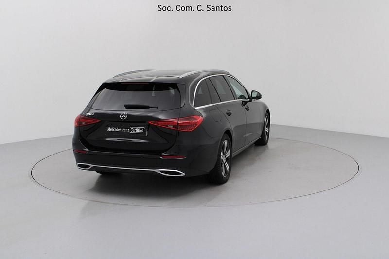 Usado Mercedes C220 Avantgarde 200 HP (147 kW) 2024 Preto Carrinha