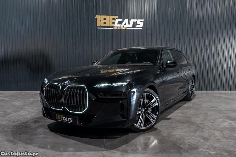 Preto Usado 2024 BMW 750e Sedan | € 125.000 - Imagem 1/1