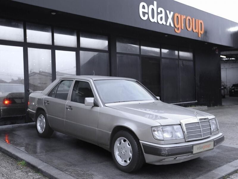 Outra Usado 1986 Mercedes 200 | € 2.290 - Imagem 1/4