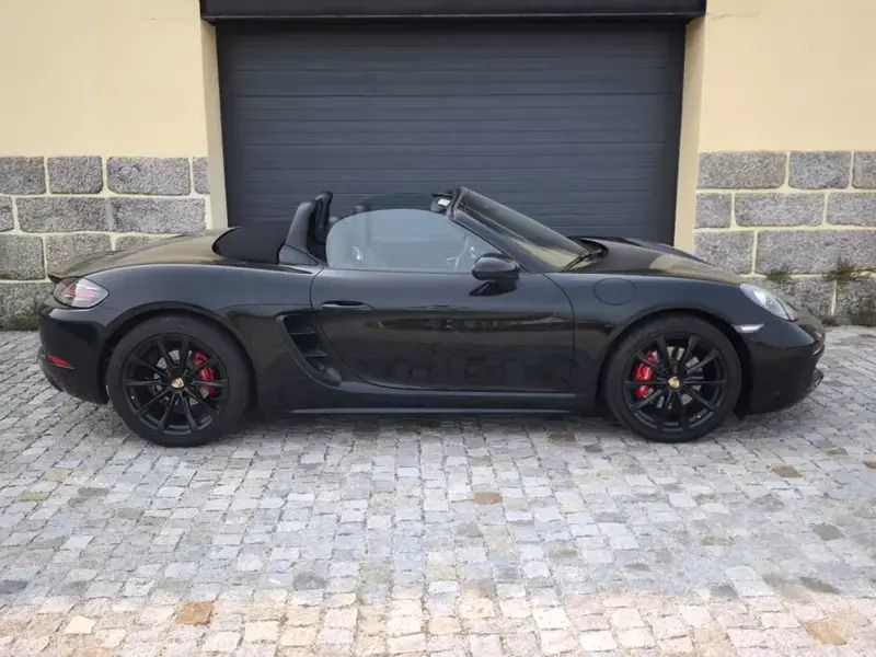 Usado Porsche 718 Boxster Edition 300 HP (220 kW) 2017 Preto Cabrios