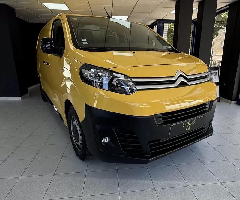 Amarelo Usado 2017 Citroën Jumpy Comfort Monovolume | € 12.250 (Super Preço) - Imagem 1/4