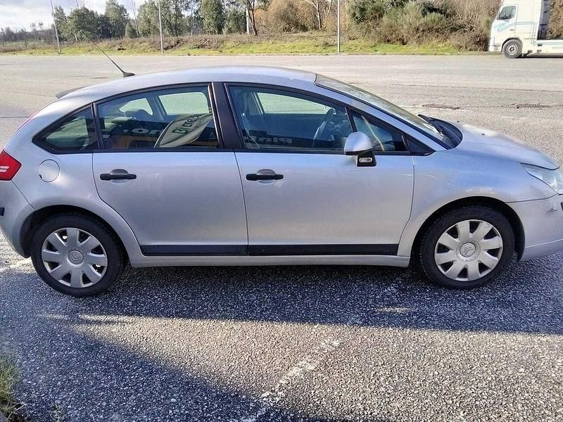 Usado Citroën C4 90 HP (66 kW) 2006 Sedan