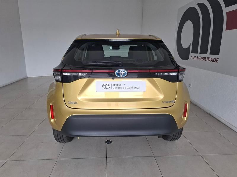 Usado Toyota Yaris Hybrid 116 HP (85 kW) 2024 Outra