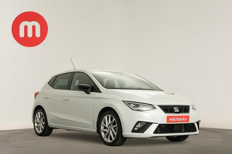 Branco Usado 2022 Seat Ibiza FR | € 17.999 (Preço justo) - Imagem 1/4