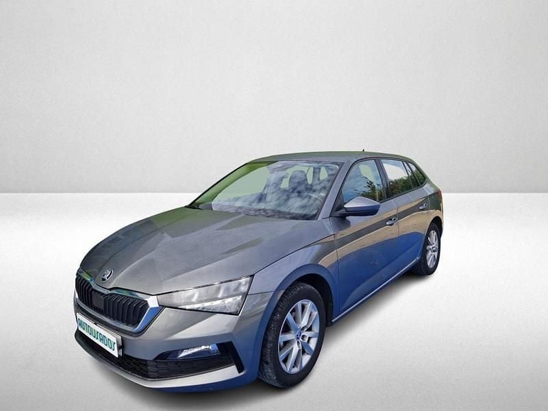 Cinzento Usado 2022 Skoda Scala Citadino | € 14.240 (Bom preço) - Imagem 1/4