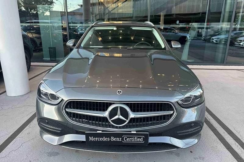 Usado Mercedes C300 313 HP (230 kW) 2024 Cinzento Carrinha