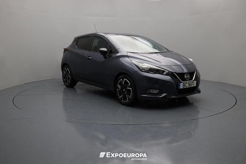 Usado Nissan Micra 92 HP (67 kW) 2022 Cinzento Citadino
