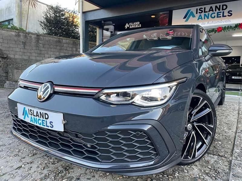 Cinzento Usado 2021 VW Golf VIII GTI | € 35.500 (Preço justo) - Imagem 1/4