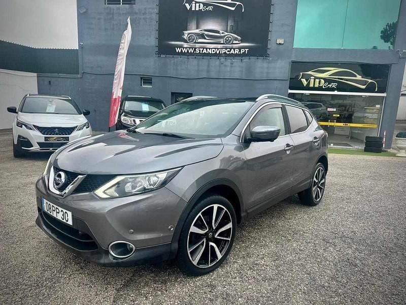 Cinza Usado 2015 Nissan Qashqai Tekna SUV | € 15.490 (Preço justo) - Imagem 1/4