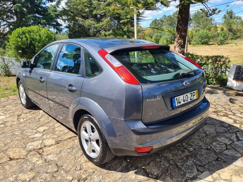 Usado 2005 Ford Focus Sedan | € 4.250 (Preço elevado) - Imagem 1/4
