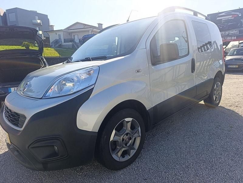 Usado Fiat Fiorino 95 HP (69 kW) 2019 Cinza Monovolume