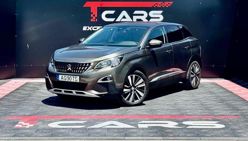 Cinzento Usado 2019 Peugeot 3008 Allure Carrinha | € 19.900 (Preço justo) - Imagem 1/4