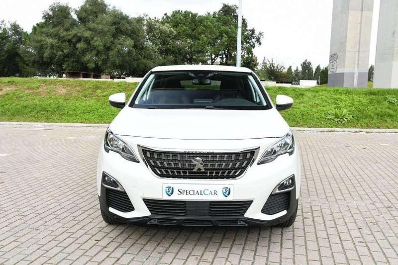 Usado Peugeot 3008 Active 130 HP (95 kW) 2018 Branco SUV