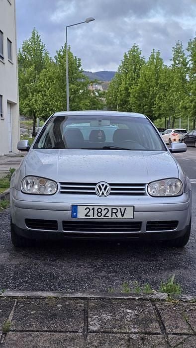 Usado 2001 VW Golf IV Sedan | € 5.800 (Preço justo) - Imagem 1/4