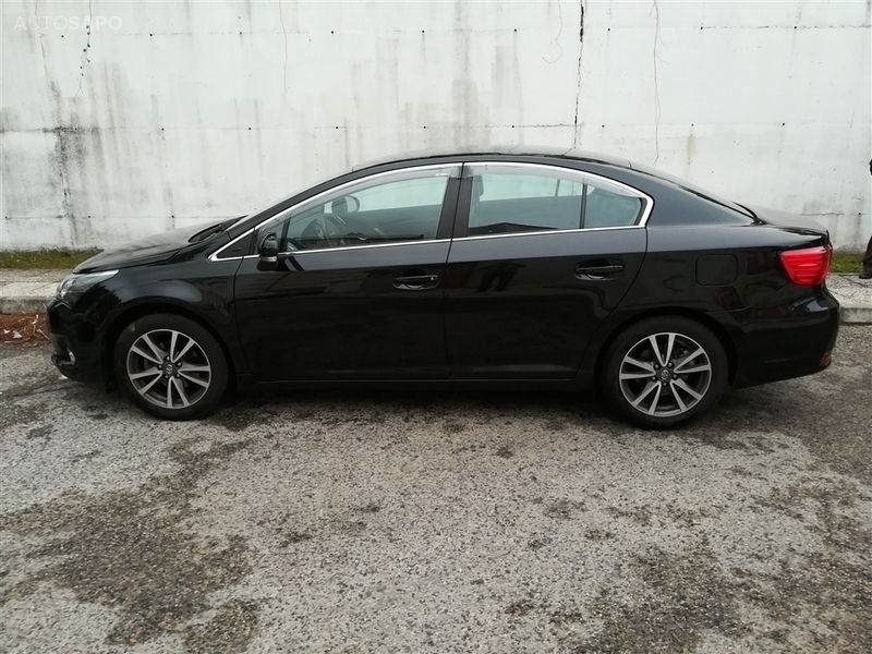 Toyota avensis t 270
