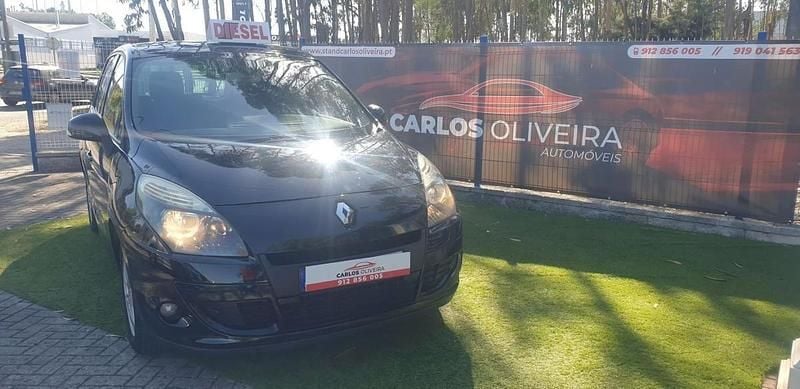 Preto Usado 2010 Renault Scénic III Bose Edition Monovolume | € 6.950 (Bom preço) - Imagem 1/4