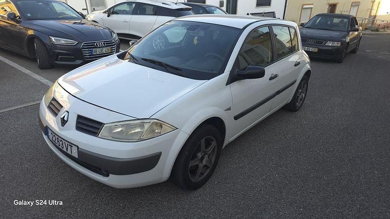Usado 2003 Renault Mégane II SE Sedan | € 1.999 (Preço justo) - Imagem 1/4