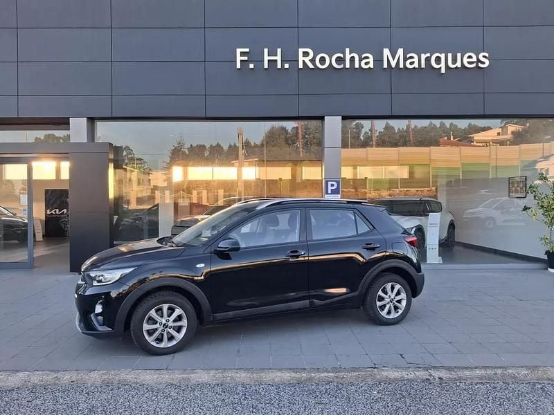 Preto Usado 2018 Kia Stonic LX SUV | € 14.950 (Preço justo) - Imagem 1/4