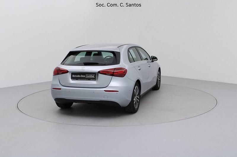 Usado Mercedes A180 Advanced 116 HP (85 kW) 2025 Cinza Sedan