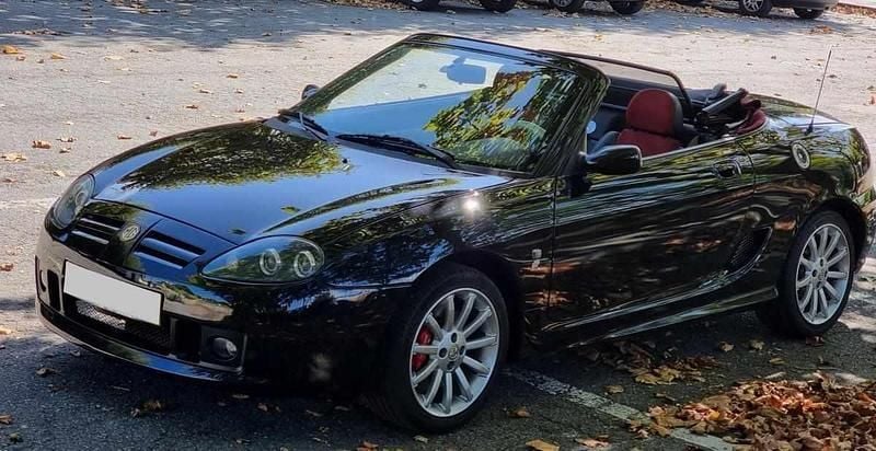 Usado MG TF 116 HP (85 kW) 2004 Preto Cabrios