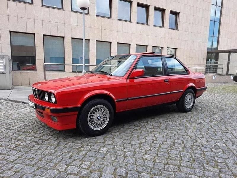 Vermelho Usado 1981 BMW 318 | € 25.000 - Imagem 1/4