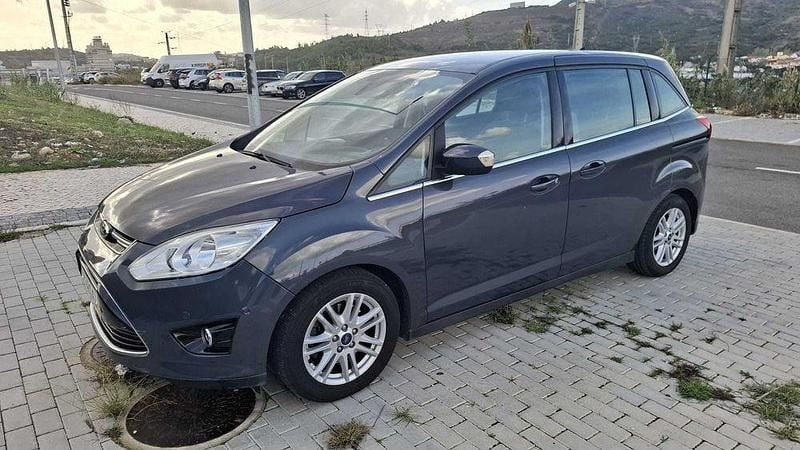 Usado 2013 Ford Grand C-Max Monovolume | € 6.500 - Imagem 1/4