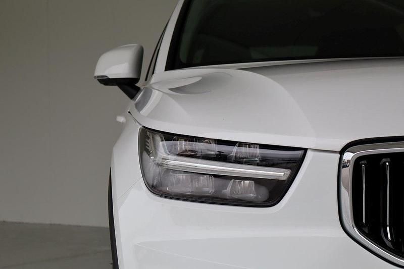 Usado Volvo XC40 211 HP (155 kW) 2022 Branco SUV