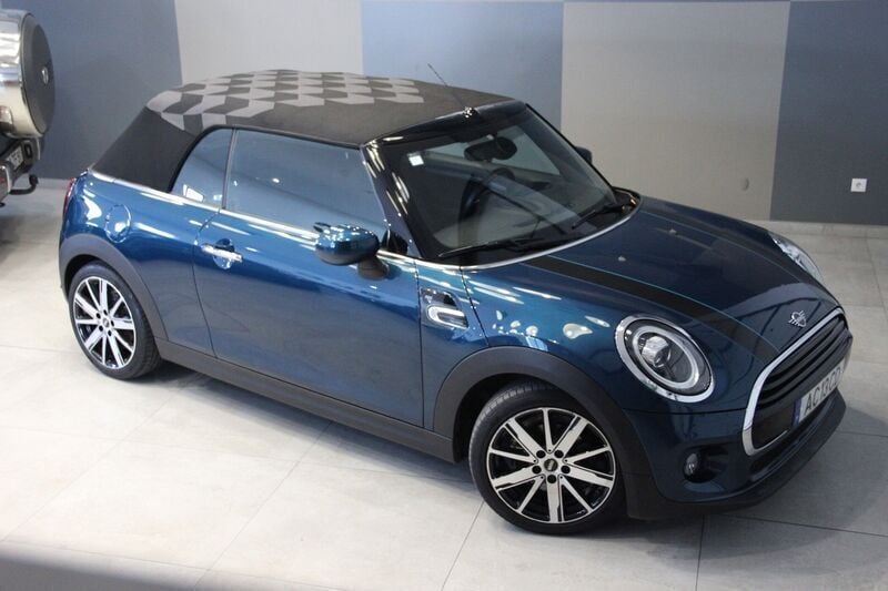 Usado Mini Cooper Cabriolet 136 HP (100 kW) 2020 Verde Cabrios