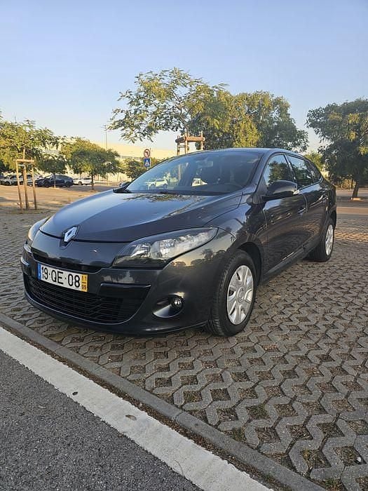 Usado 2011 Renault Mégane III Sedan | € 4.999 (Bom preço) - Imagem 1/4