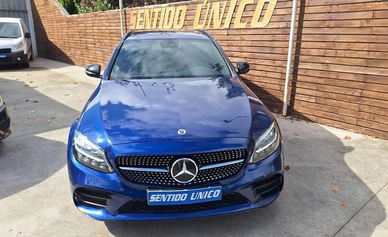 Azul Usado 2021 Mercedes C300 AMG Coupé | € 32.500 (Super Preço) - Imagem 1/4