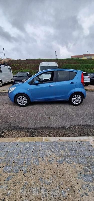 Usado Opel Agila 58 HP (42 kW) 2011 Azul Citadino