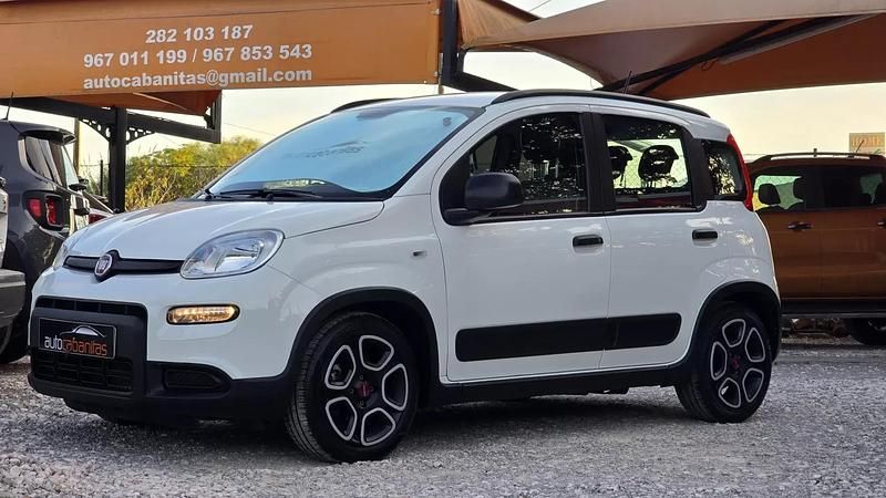 Usado Fiat Panda City Life 70 HP (51 kW) 2022 Branco Citadino