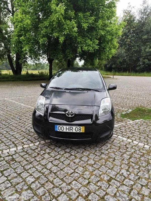 Preto Usado 2009 Toyota Yaris Citadino | € 4.850 (Bom preço) - Imagem 1/4