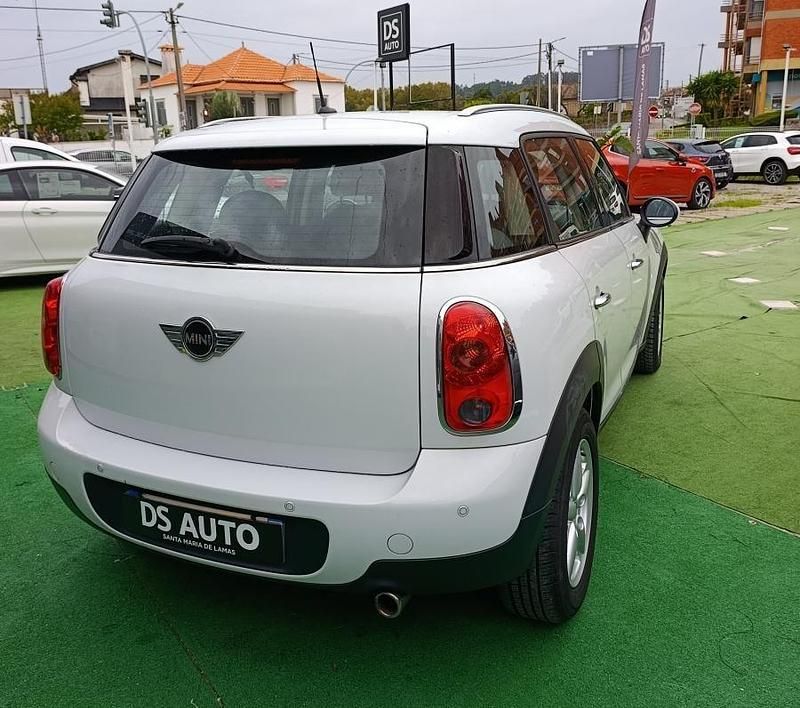 Usado Mini Countryman 98 HP (72 kW) 2012 Branco SUV