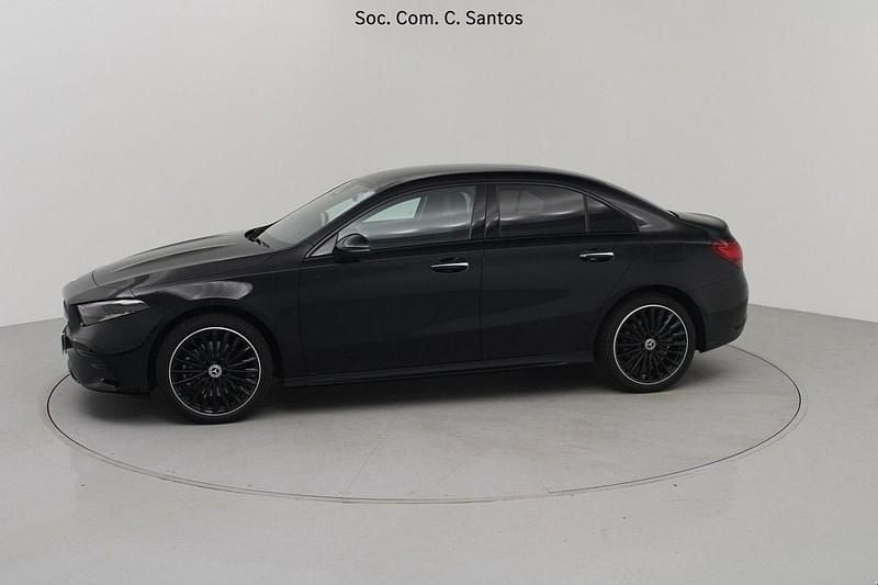 Preto Usado 2023 Mercedes A250 AMG Sedan | € 34.000 (Caro) - Imagem 1/4