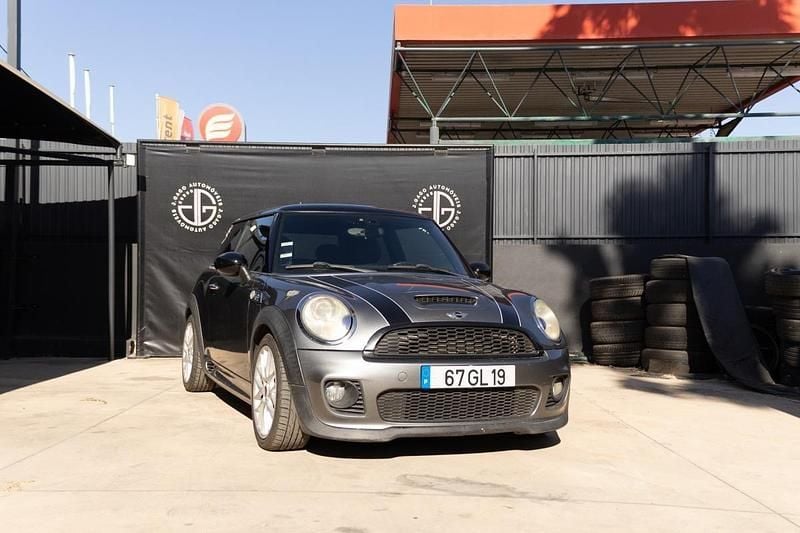 Usado Mini John Cooper Works 218 HP (160 kW) 2008 Cinzento Citadino