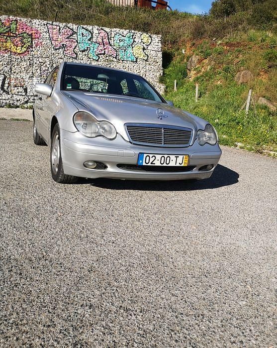 Usado 2002 Mercedes C200 Sedan | € 6.000 (Caro) - Imagem 1/4